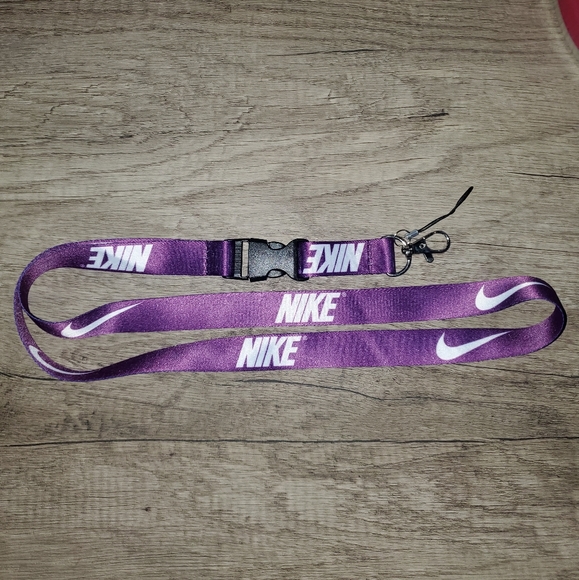 Purple and White Nike Lanyard 💜 - Picture 2 of 4